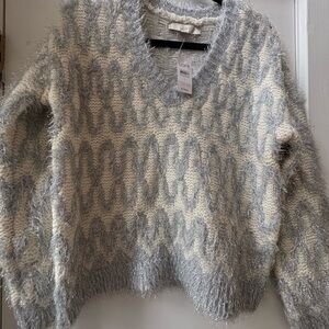 LOFT V-Neck Sweater in Gray and Cream
